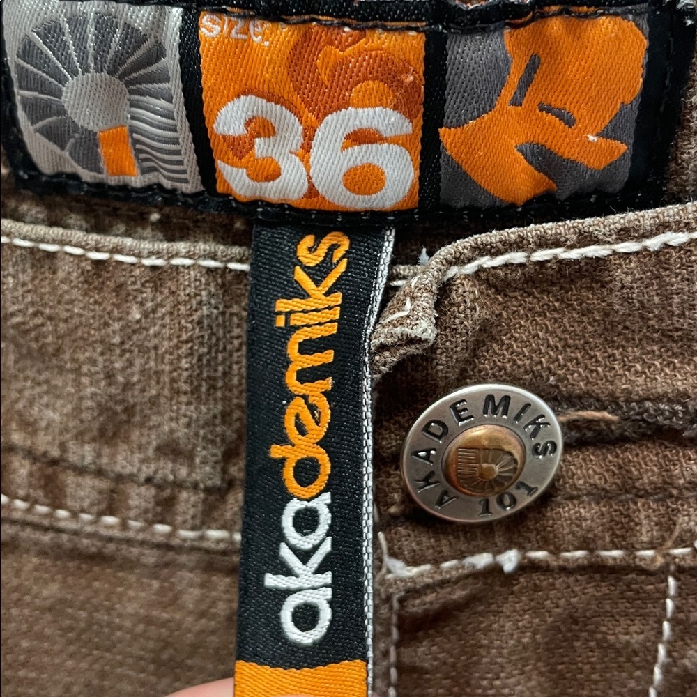 Akademiks - Classic Wide Legged Baggy Y2K Denim Jeans - Brown - 36 - Picture 3 of 15
